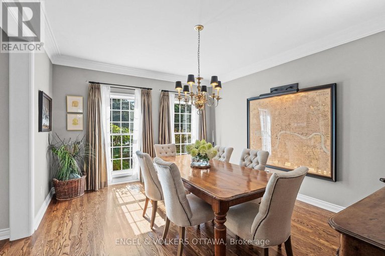 28923868/5557-pettapiece-crescent/manotick-village-manotick-estates/ottawa/ontario/K4M1C5_13