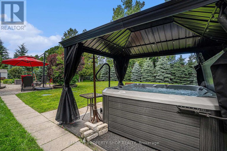 28526426/6535-empire-grove-street/greely/ottawa/ontario/K4P1G6_29