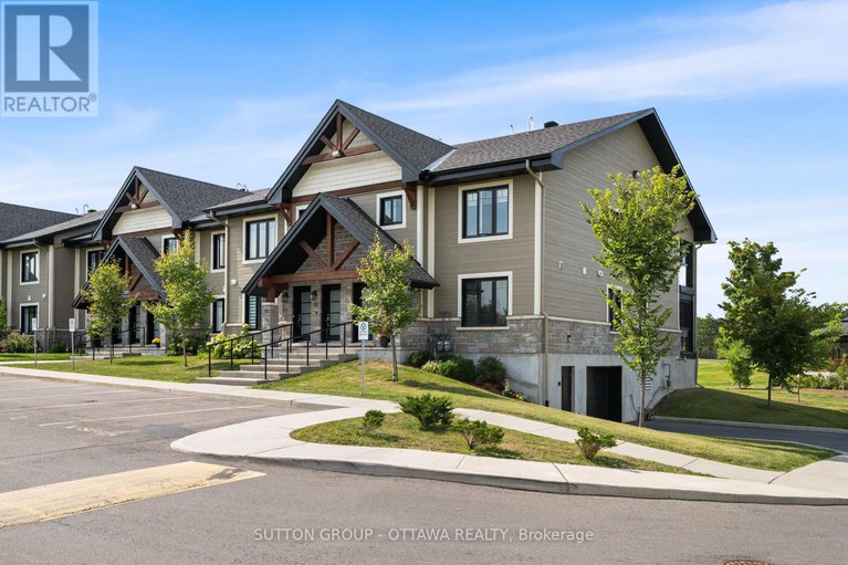28851204/165-302-masters-lane/town-of-rockland/clarence-rockland/ontario/K4K0L3_1