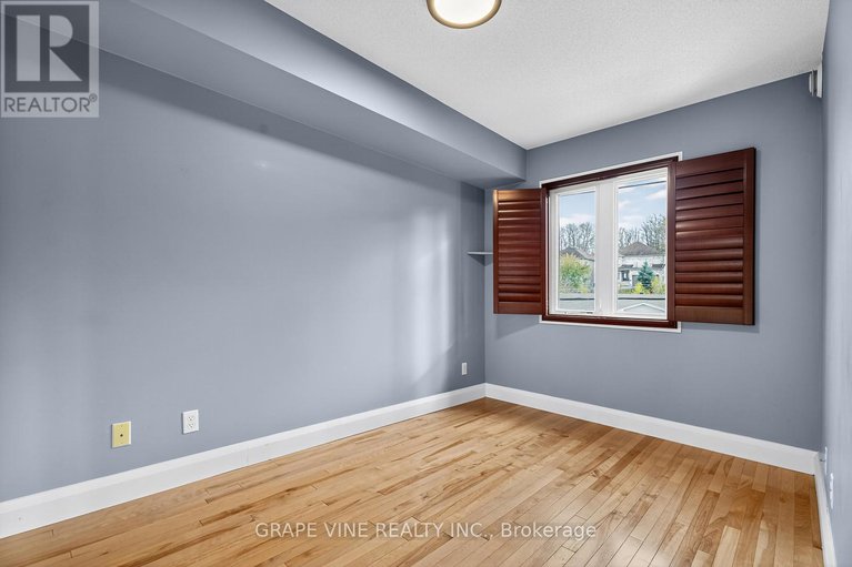 29082049/301u-1921-st-joseph-boulevard/convent-glen-south/ottawa/ontario/K1C0A3_28