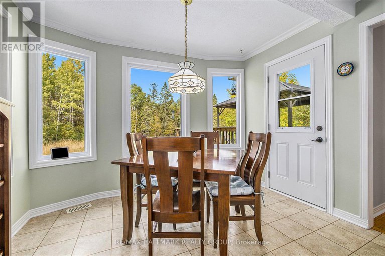 28888050/115-delaney-drive/huntley-ward-south-west/ottawa/ontario/K0A1L0_8