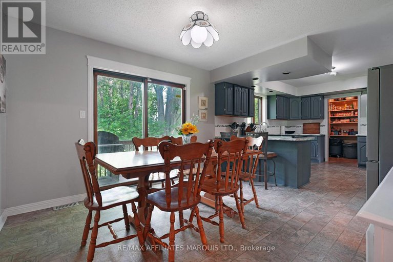 28455162/18467-andre-avenue/south-glengarry-charlottenburgh-twp/south-glengarry/ontario/K0C1S0_15