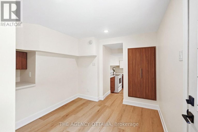 29525644/4667-albion-road-s/blossom-parkkemp-parkfindlay-creek/ottawa/ontario/K1X1A4_32