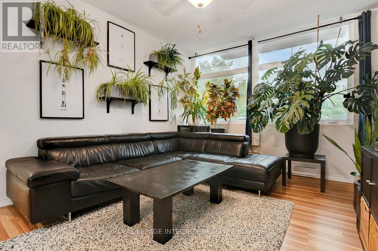 29118050/107-2019-bank-street-s/ellwood/ottawa/ontario/K1V0N1_10