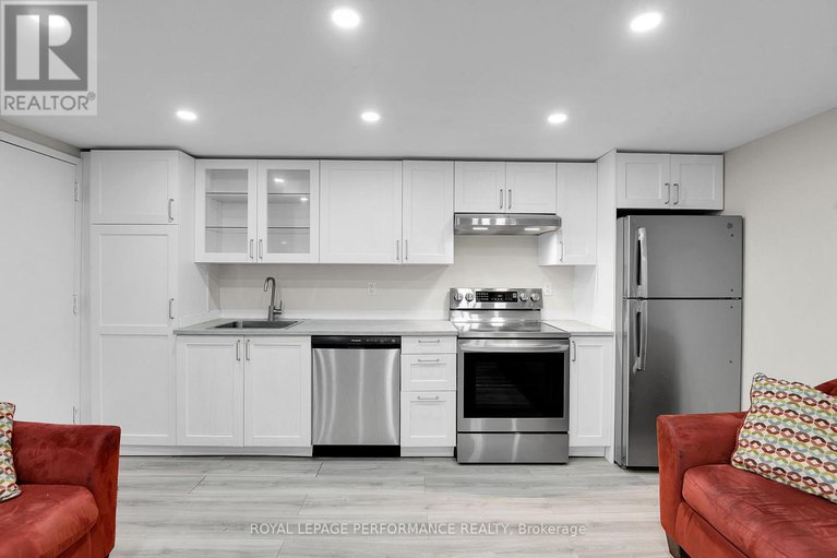 29213951/1646-sunview-drive/orleanssunridge/ottawa/ontario/K1C5C5_23