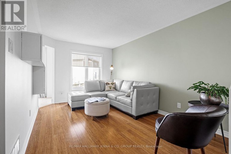 28318968/277-catamount-court/emerald-meadowstrailwest/ottawa/ontario/K2M0A9_10