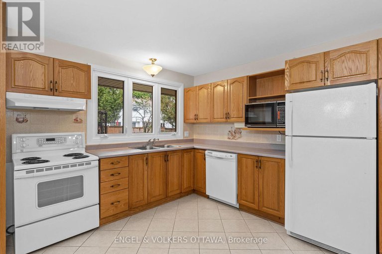 28812739/3348-kodiak-street/south-keys/ottawa/ontario/K1V7S8_15