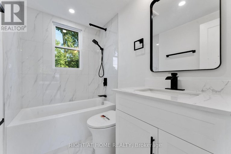 29309967/2700-priscilla-street/britannia/ottawa/ontario/K2B7E2_10