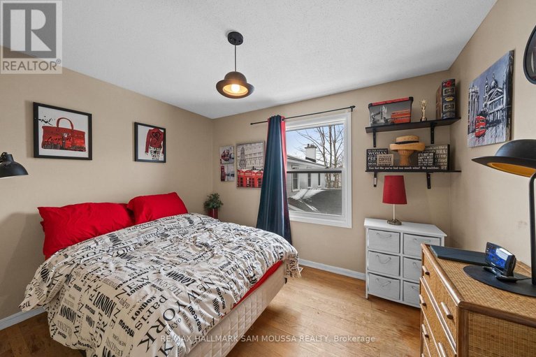 29606720/46-seymour-avenue/borden-farmstewart-farmcarleton-heightsparkwood-hills/ottawa/ontario/K2E6P2_30