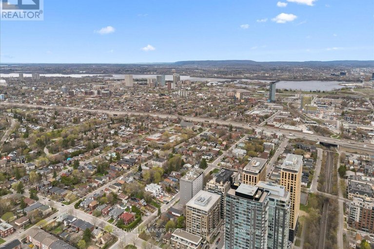 29690359/308-100-champagne-avenue/west-centre-town/ottawa/ontario/K1S4P4_36