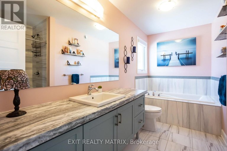 29581127/273-central-park-boulevard/village-of-russell/russell/ontario/K4R0E9_18