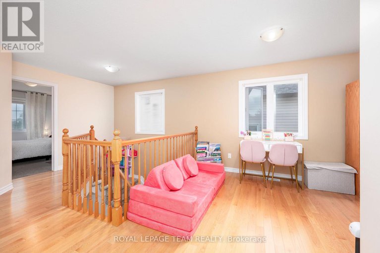 28367726/357-widgeon-way/blossom-parkkemp-parkfindlay-creek/ottawa/ontario/K1T0G1_21