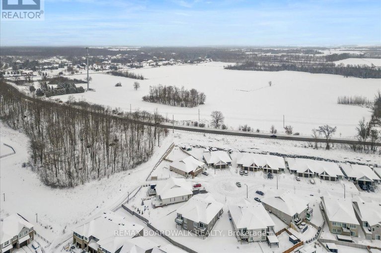 29313884/779-keinouche-place/camelot/ottawa/ontario/K4A5K3_44