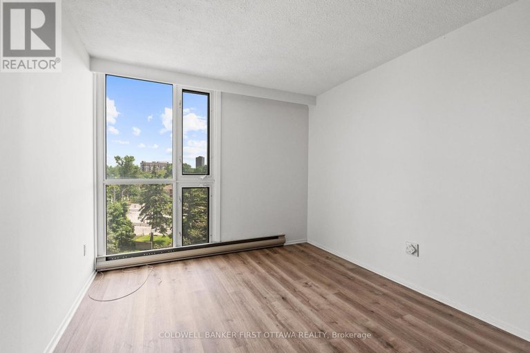28477843/607-1025-richmond-road/woodroffe/ottawa/ontario/K2B8G8_5