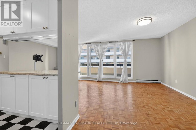 29424745/705-141-somerset-street-w/ottawa-centregolden-triangle/ottawa/ontario/K2P2H1_8