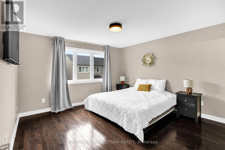 28595702/3123-burritts-rapids-place/half-moon-bay/ottawa/ontario/K2J0S8_15