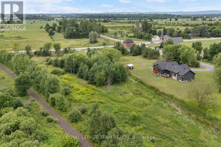 28590994/3783-woodkilton-road/dunrobin/ottawa/ontario/K0A3M0_44