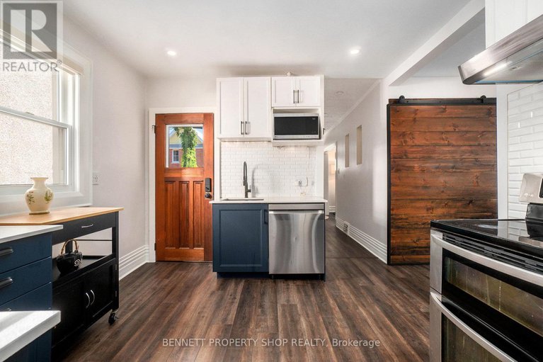 28756674/60-melrose-avenue/hintonburg/ottawa/ontario/K1Y1T9_12