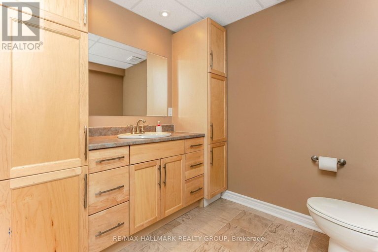 28150116/496-harrowsmith-way/fallingbrookgardenway-south/ottawa/ontario/K4A2Y9_24