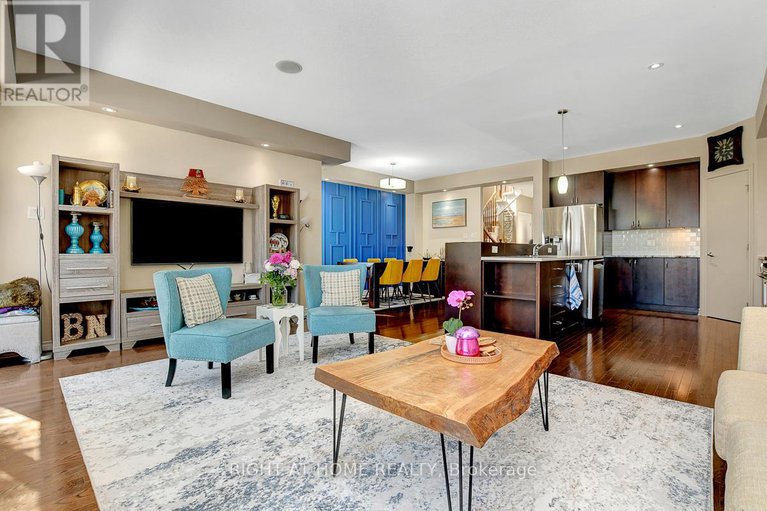 28116304/554-barrick-hill-road/emerald-meadowstrailwest/ottawa/ontario/K2M0B4_7
