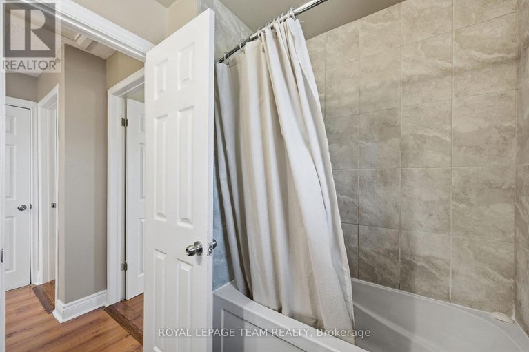 29687996/2870-old-maple-lane/dunrobin-shores/ottawa/ontario/K0A1T0_33