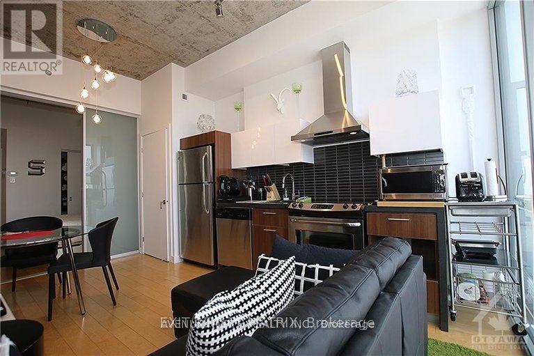 29443378/938-340-mcleod-street/ottawa-centre/ottawa/ontario/K2P1A9_14