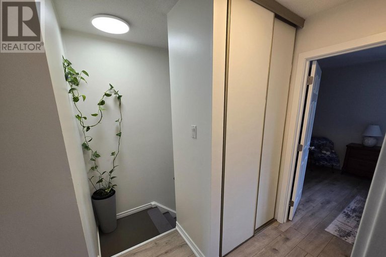 28510930/9-740-morin-street-n/castle-heights/ottawa/ontario/K1K3G9_33