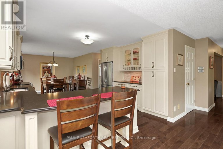 28756527/3285-magladry-road/sarsfieldbearbrook/ottawa/ontario/K4B1J1_10