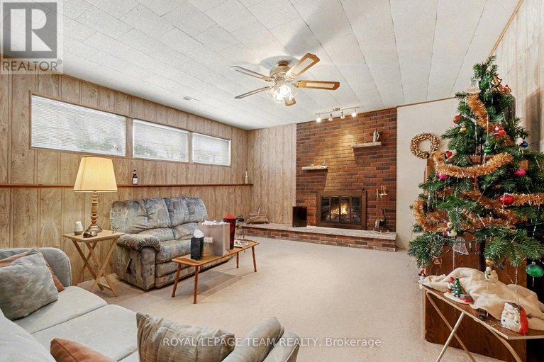 29674279/30-juniper-court/borden-farmstewart-farmcarleton-heightsparkwood-hills/ottawa/ontario/K2E5M6_23