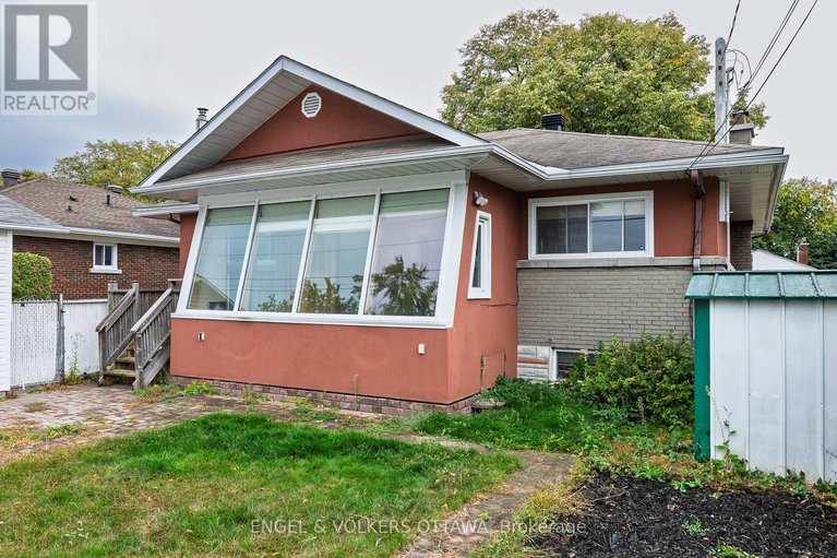 28908569/723-halstead-street/elmvale-acres/ottawa/ontario/K1G1M5_36