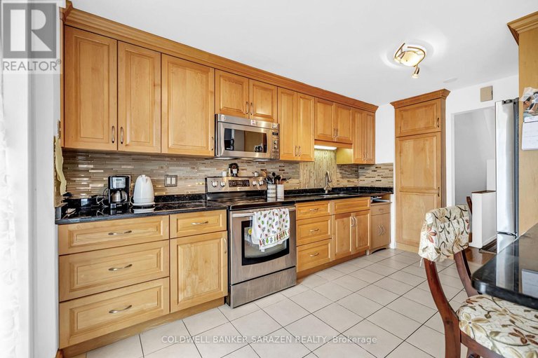 28253563/125-lanark-avenue/westboro-north/ottawa/ontario/K1Z8P6_16
