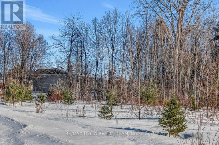 29424744/1662-hunters-run-drive-w/chapel-hill/ottawa/ontario/K1C2H3_50