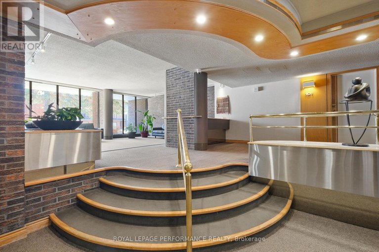 29666803/1003-71-somerset-street-w/ottawa-centregolden-triangle/ottawa/ontario/K2P2G2_4