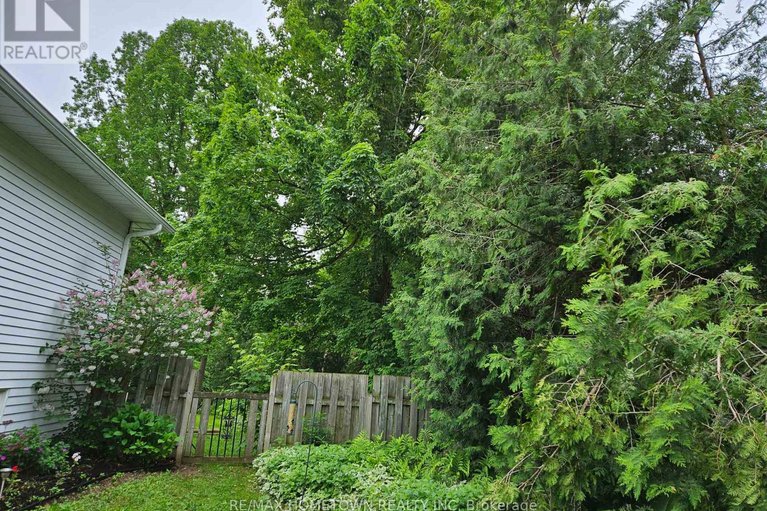 29660309/5-meikle-drive/augusta-twp/augusta/ontario/K0E1P0_29