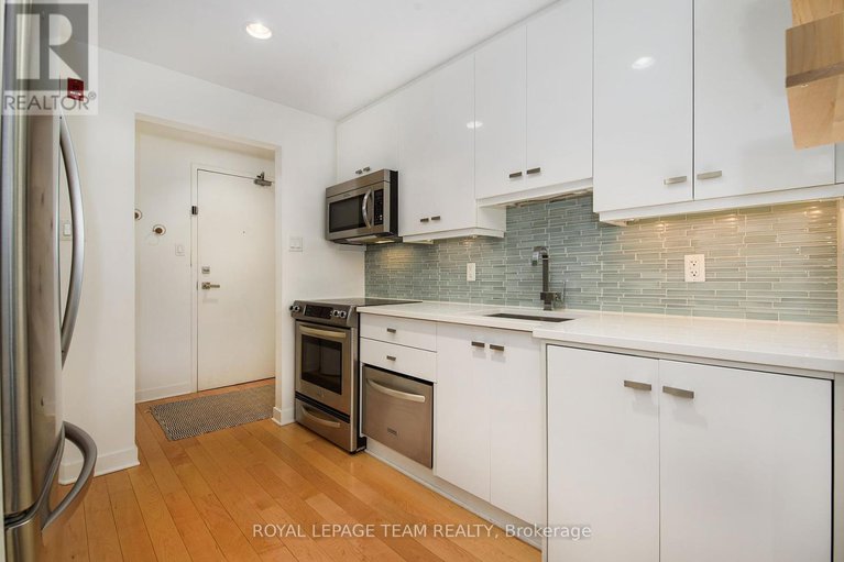 28920425/19-202-st-patrick-street/lower-townbyward-market/ottawa/ontario/K1N5K3_4