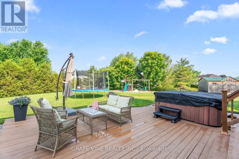 28463417/8055-craig-farm-drive/metcalfe/ottawa/ontario/K0A2P0_6
