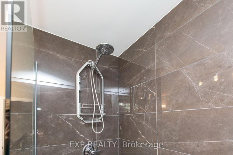 28889225/65-granite-street/clarencerockland-twp/clarence-rockland/ontario/K4K0H7_35