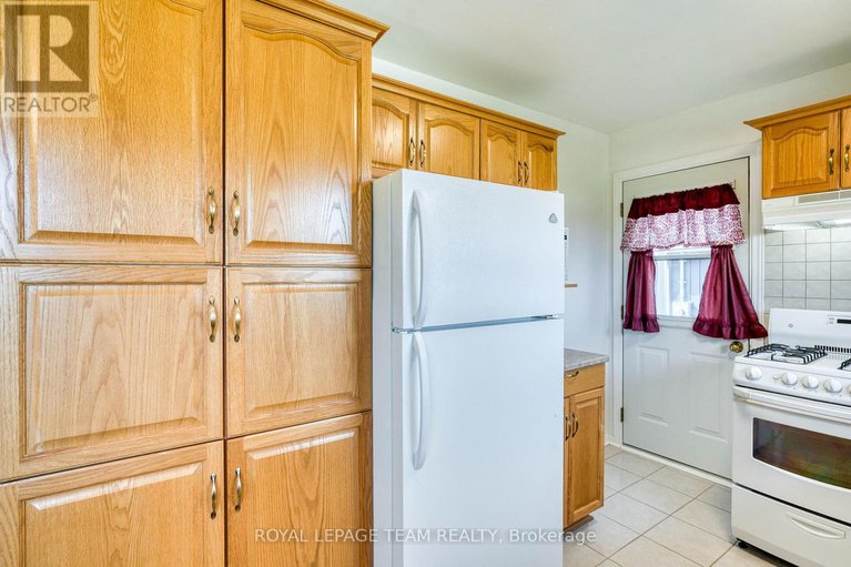 28272638/268-ottawa-street/almonte/mississippi-mills/ontario/K0A1A0_8