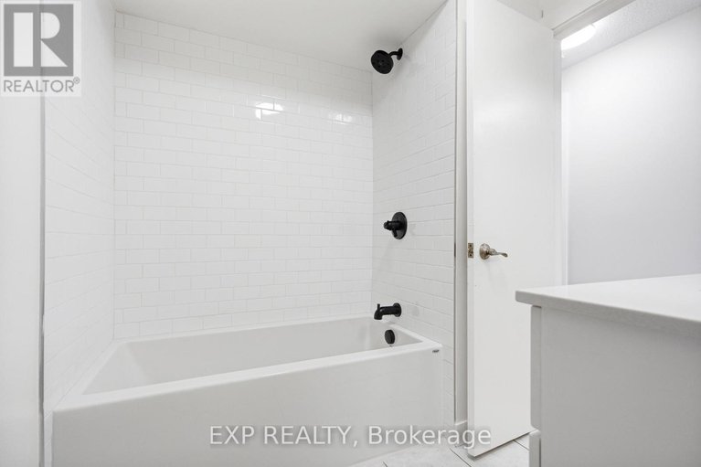 29496832/46-charkay-street/borden-farmstewart-farmcarleton-heightsparkwood-hills/ottawa/ontario/K2E5N4_17