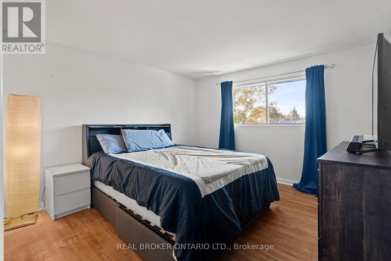 29028526/1229-cobden-road/queensway-terrace-southridgeview/ottawa/ontario/K2C2Z4_13