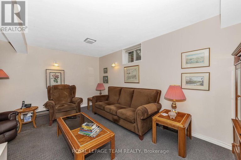 28624238/1830-kerr-avenue/mckellar-heights/ottawa/ontario/K2A1J3_23
