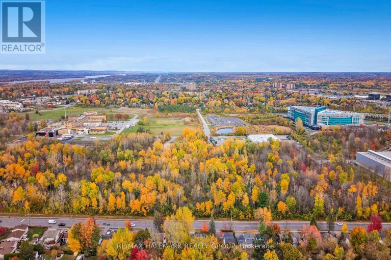 29038840/1415-plumber-avenue/carson-grove/ottawa/ontario/K1K4B2_44