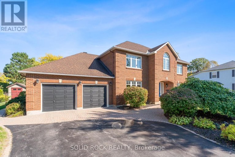 28931406/5569-whitewood-avenue/manotick-village-manotick-estates/ottawa/ontario/K4M1E1_2