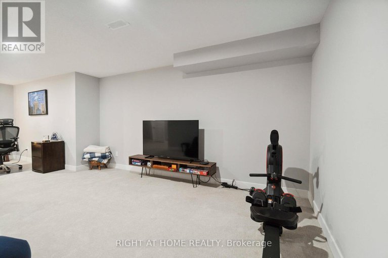 28494301/259-joshua-street/mer-bleuebradley-estatesanderson-park/ottawa/ontario/K0A2Y0_31