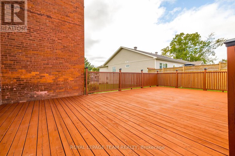 28894849/294-dumbrille-street/kemptville/north-grenville/ontario/K0G1J0_48