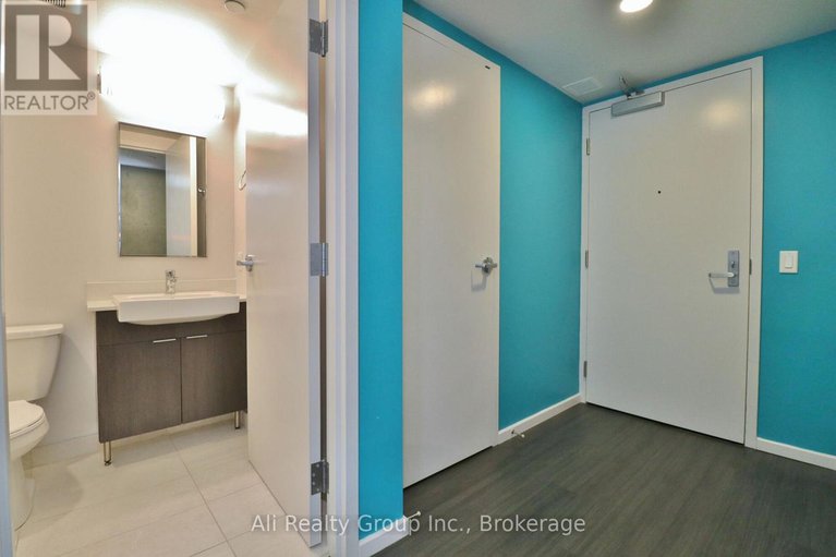 28939636/2901-105-champagne-avenue-s/west-centre-town/ottawa/ontario/K1S5E5_2