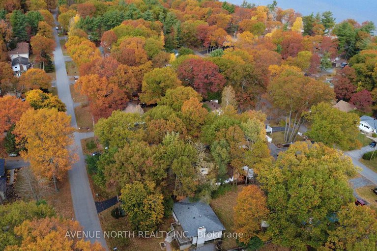 29034612/116-woods-road/constance-bay/ottawa/ontario/K0A3M0_37