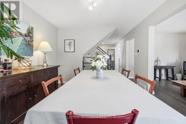 29381594/1456-michaelsem-street/chateauneuf/ottawa/ontario/K1C7C3_13