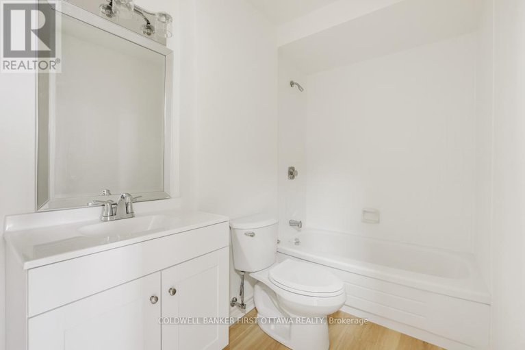 29326516/1107-1100-ambleside-drive/woodroffe/ottawa/ontario/K2B8G6_23