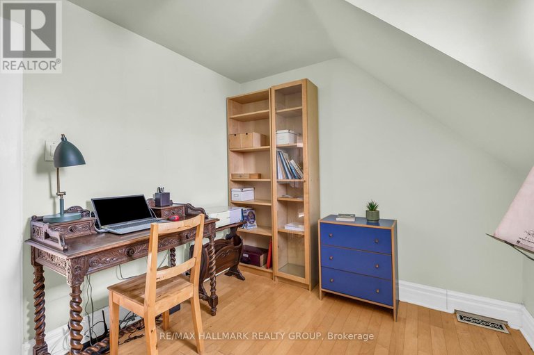 27896740/477-booth-street/west-centre-town/ottawa/ontario/K1R7L1_30